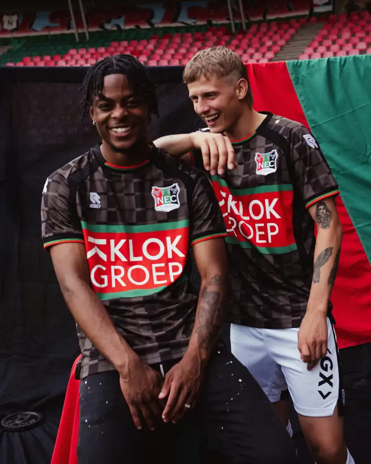 NEC Nijmegen voetbalshirts 2023-2024