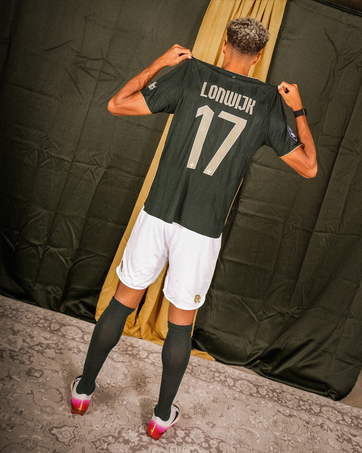 Fortuna Sittard voetbalshirts 2025-2026 bevatten graphic print!