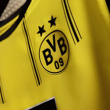 Borussia Dortmund thuisshirt 2024-2025 geïnspireerd door voetbalshirt 1996-1997
