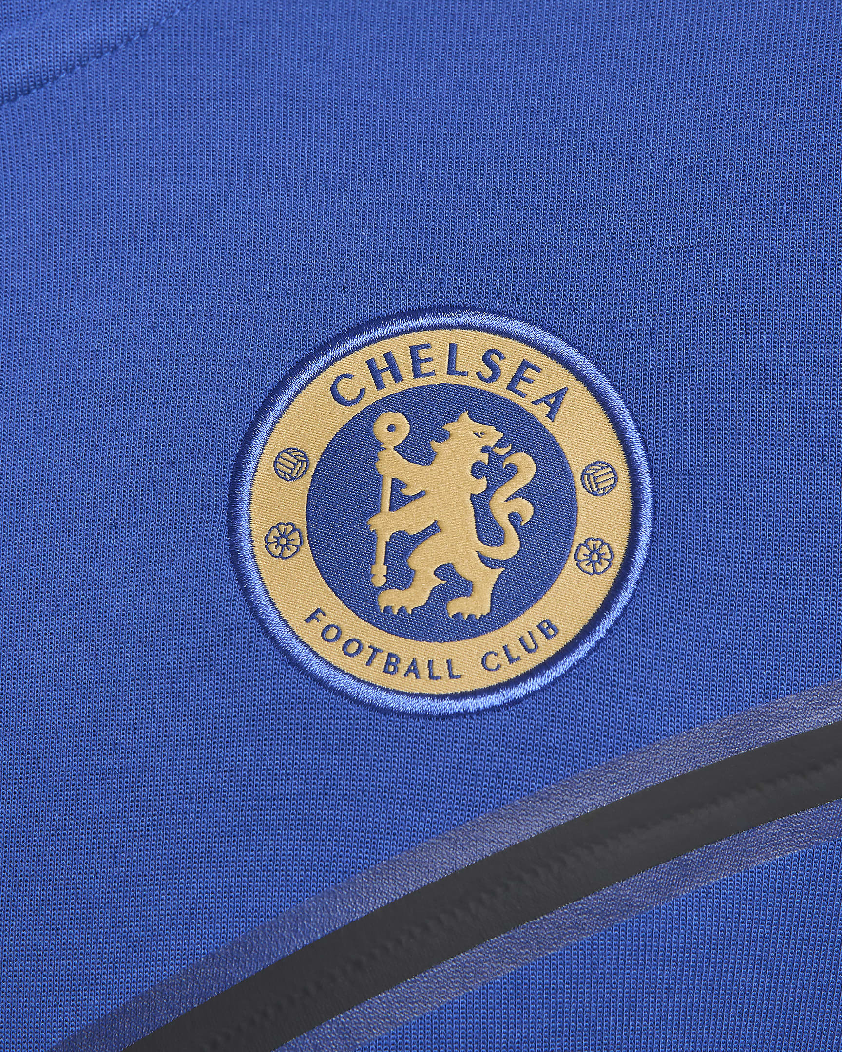 Dit is het Nike Chelsea Tech Fleece joggingpak 2023-2024 