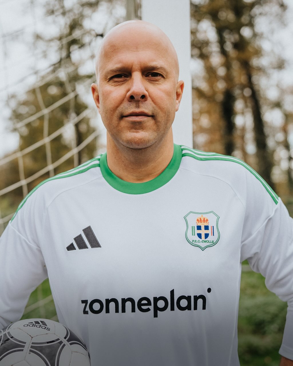 PEC Zwolle lanceert voetbalshirt 115 jarig bestaan