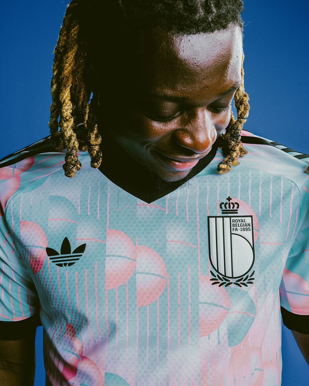 België WK 2026 uitshirt ode aan Margritte!