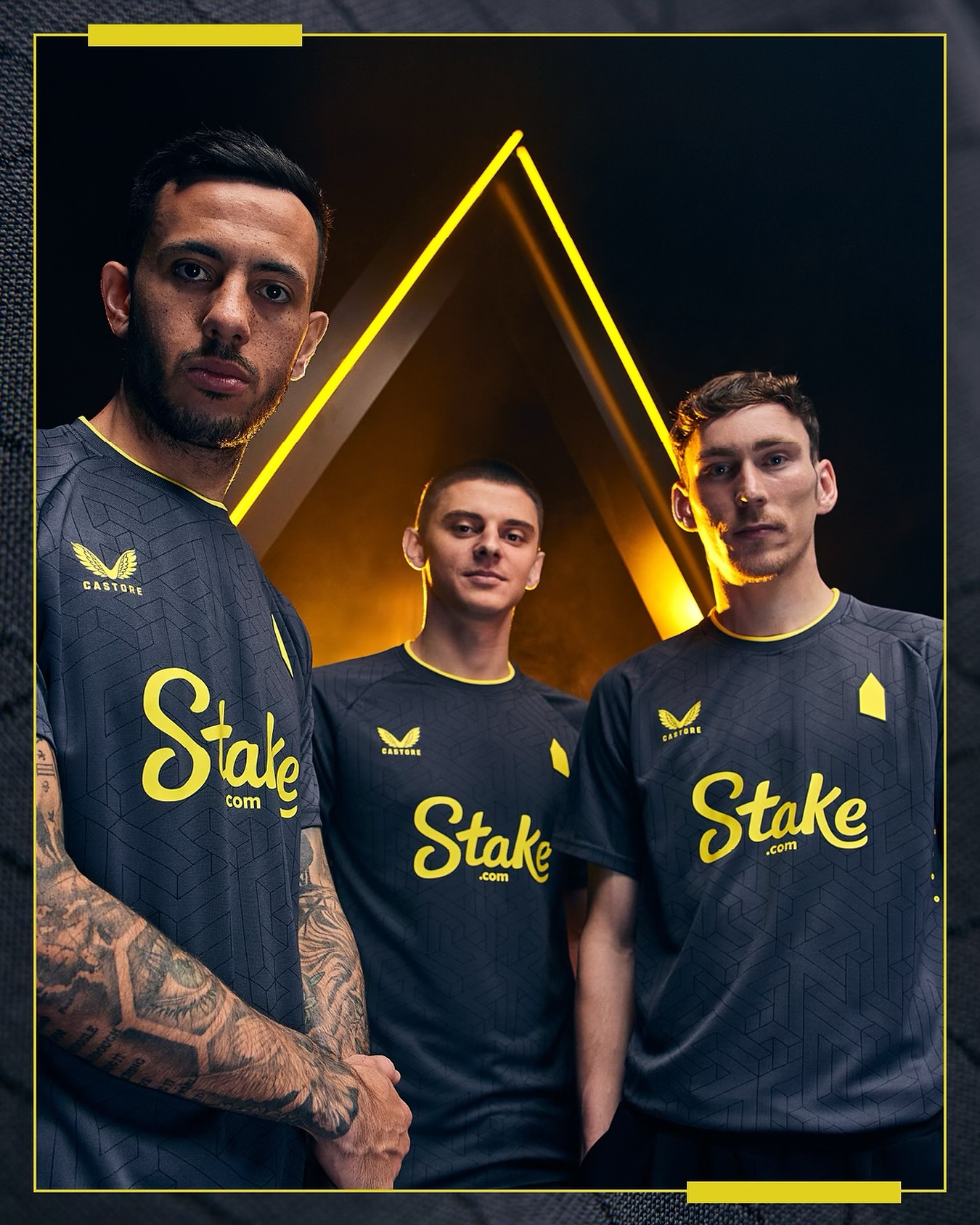 Dit zijn de Everton voetbalshirts 2024-2025 van Castore