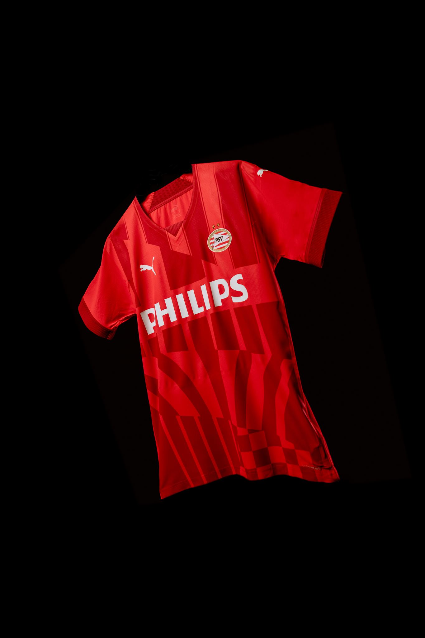Dit is het PSV X Phlips Celebration voetbalshirt 