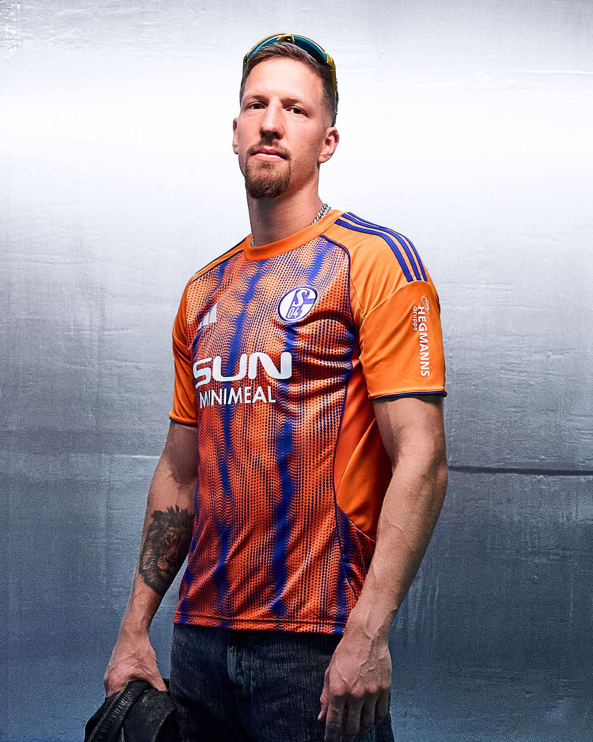 Dit zijn de Schalke 04 voetbalshirts 2025-2026