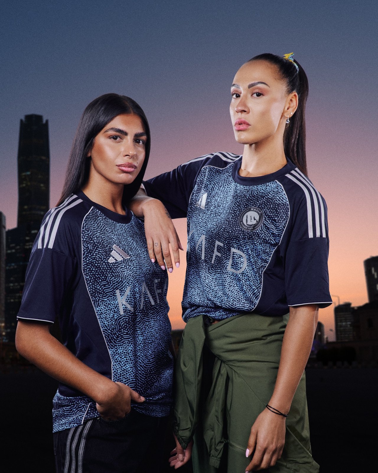 Al-Nassr voetbalshirts 2025-2026 geïnspireerd door zon en sterren boven Riyadh