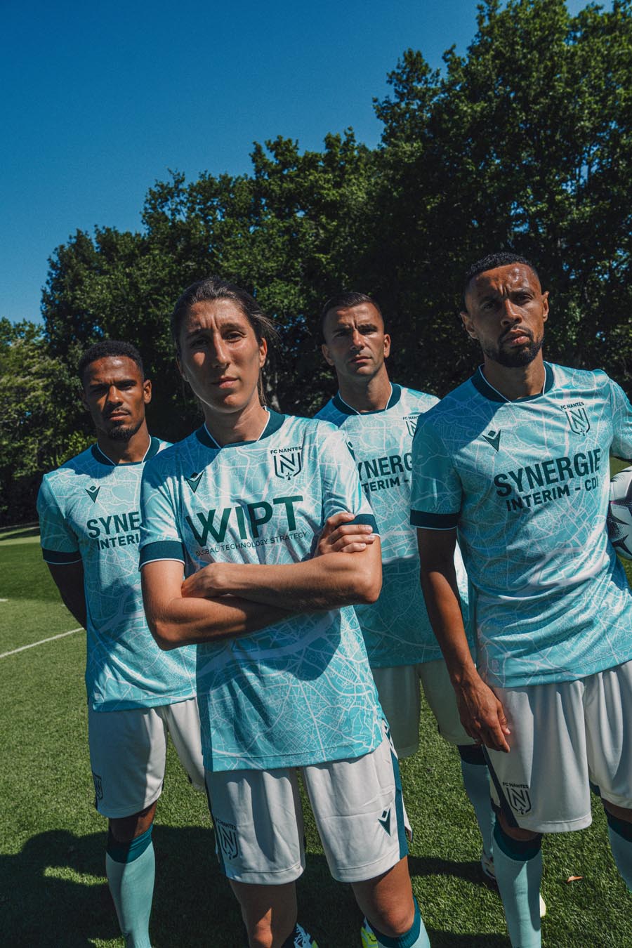 Dit zijn de FC Nantes voetbalshirts 2025-2026