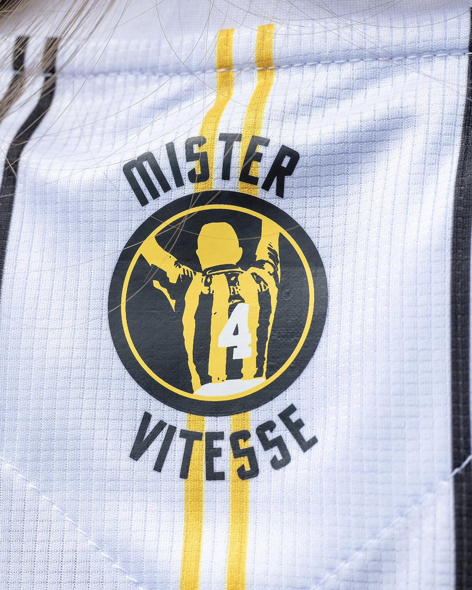 Vitesse voetbalshirts 2023-2024