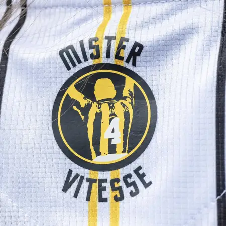 Vitesse voetbalshirts 2023-2024