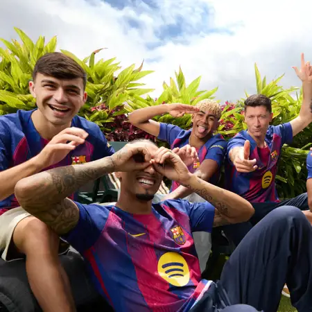 FC Barcelona thuisshirt 2025-2026 bevat flitsende Blaugrana banen!