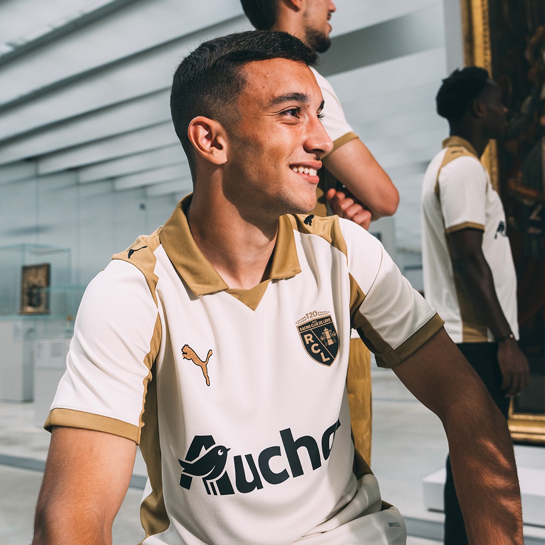 RC Lens voetbalshirts 2025-2026 eren 120 jarig bestaan en Place Verte