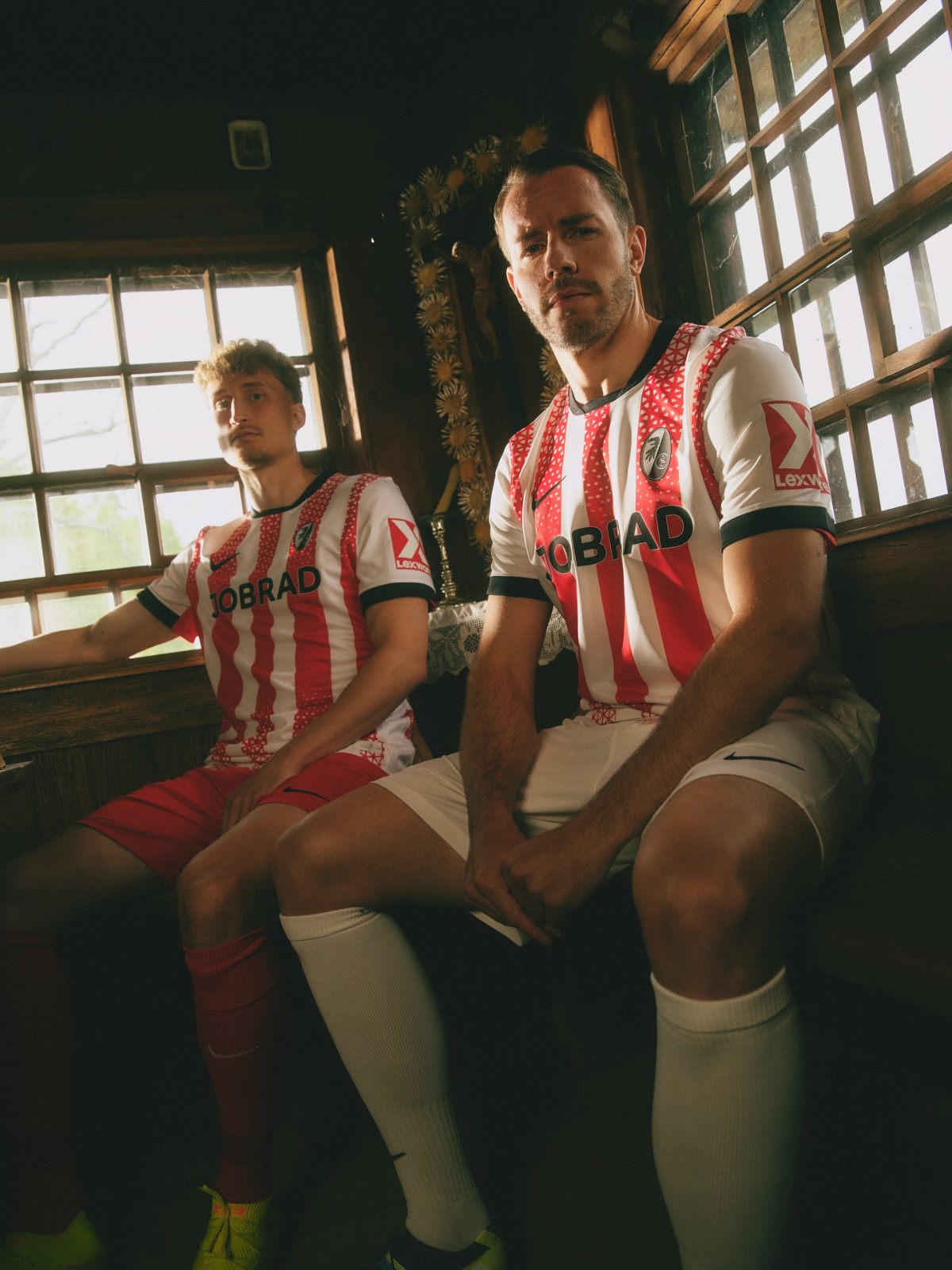 Dit zijn de SC Freiburg voetbalshirts 2025-2026