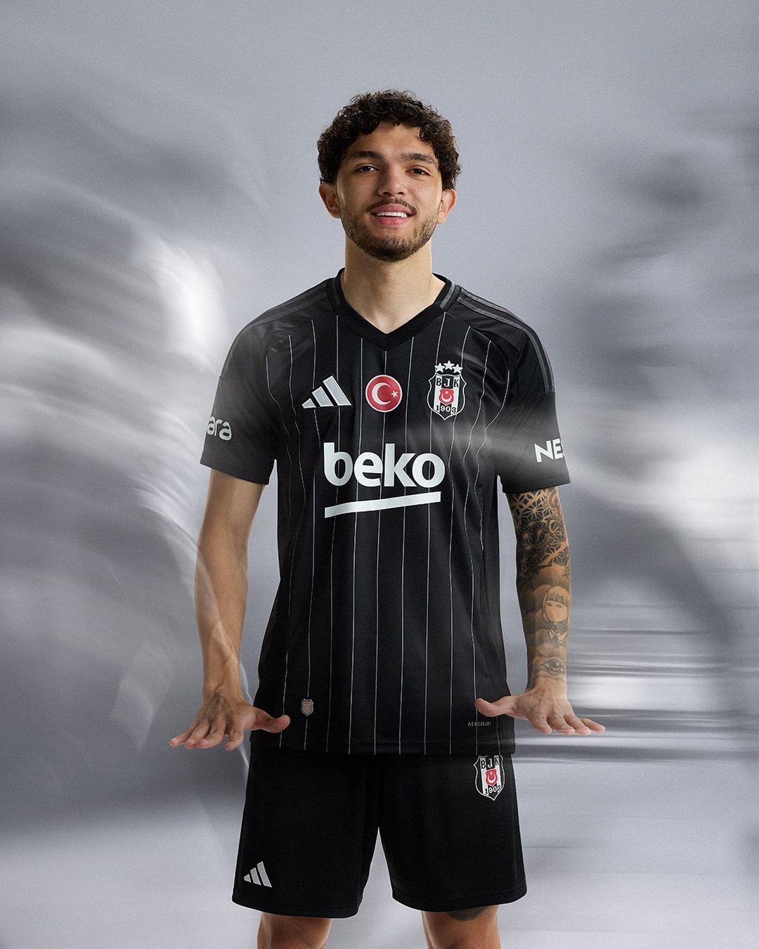 Dit zijn de Besiktas voetbalshirts 2024-2025