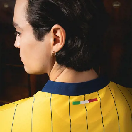 Hellas Verona lanceert voetbalshirt veertig jarig jubileum Scudetto