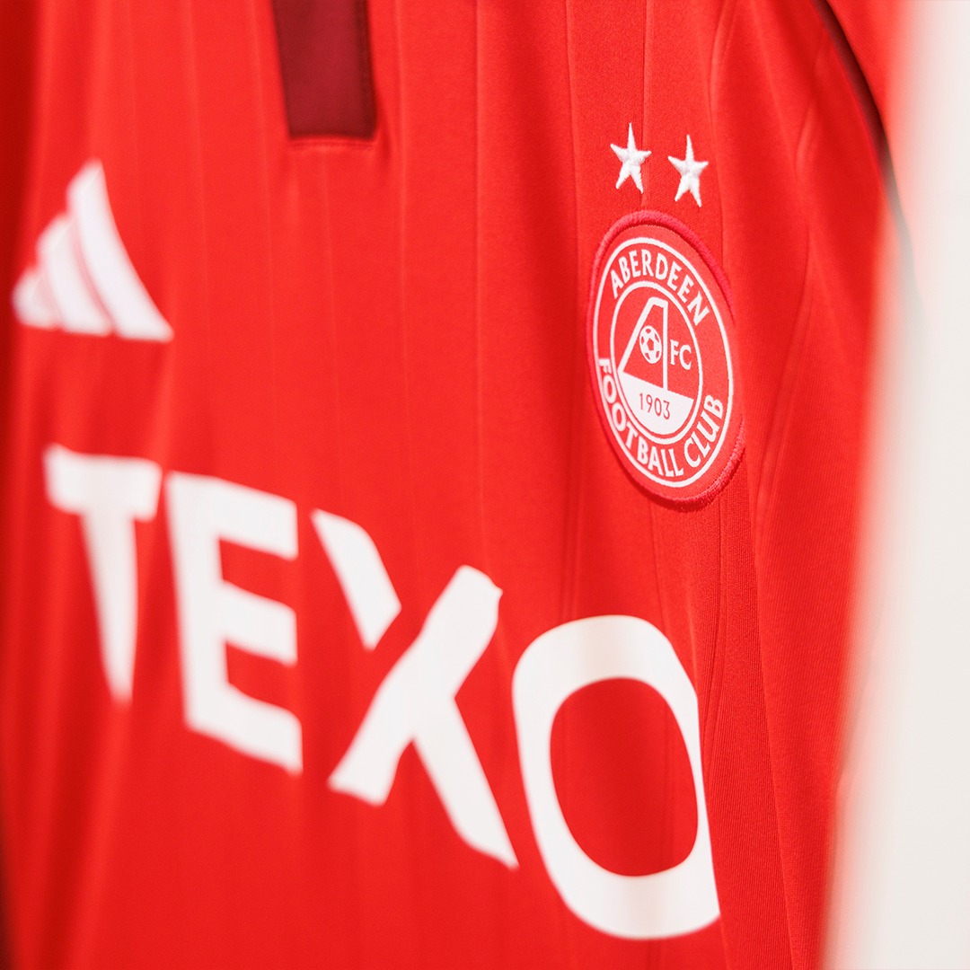 Dit zijn de Aberdeen voetbalshirts 2025-2026