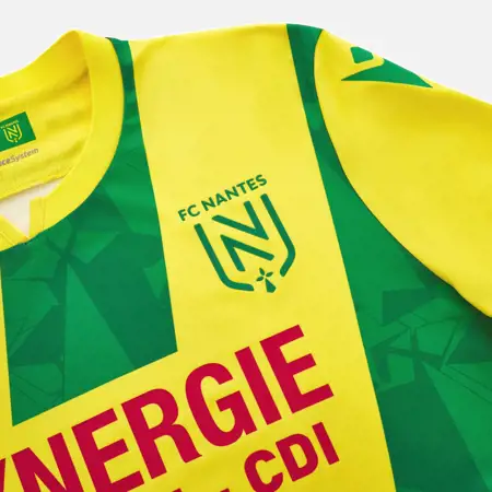 FC Nantes voetbalshirts 2024-2025 geïnspireerd door retro shirts en de stad!