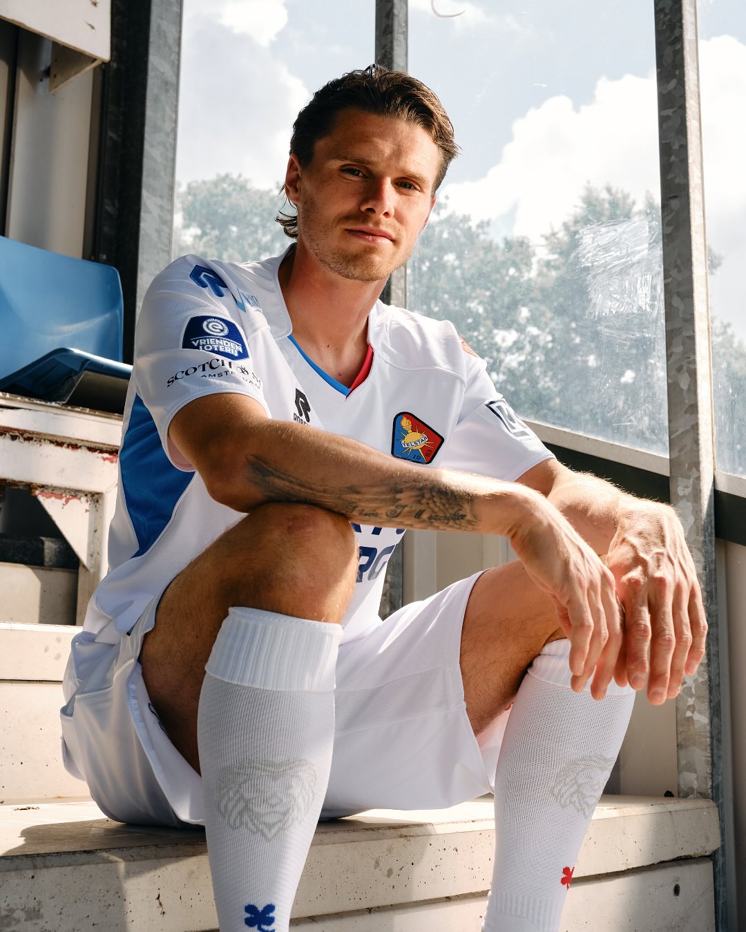 Dit zijn de SC Telstar voetbalshirts 2025-2026