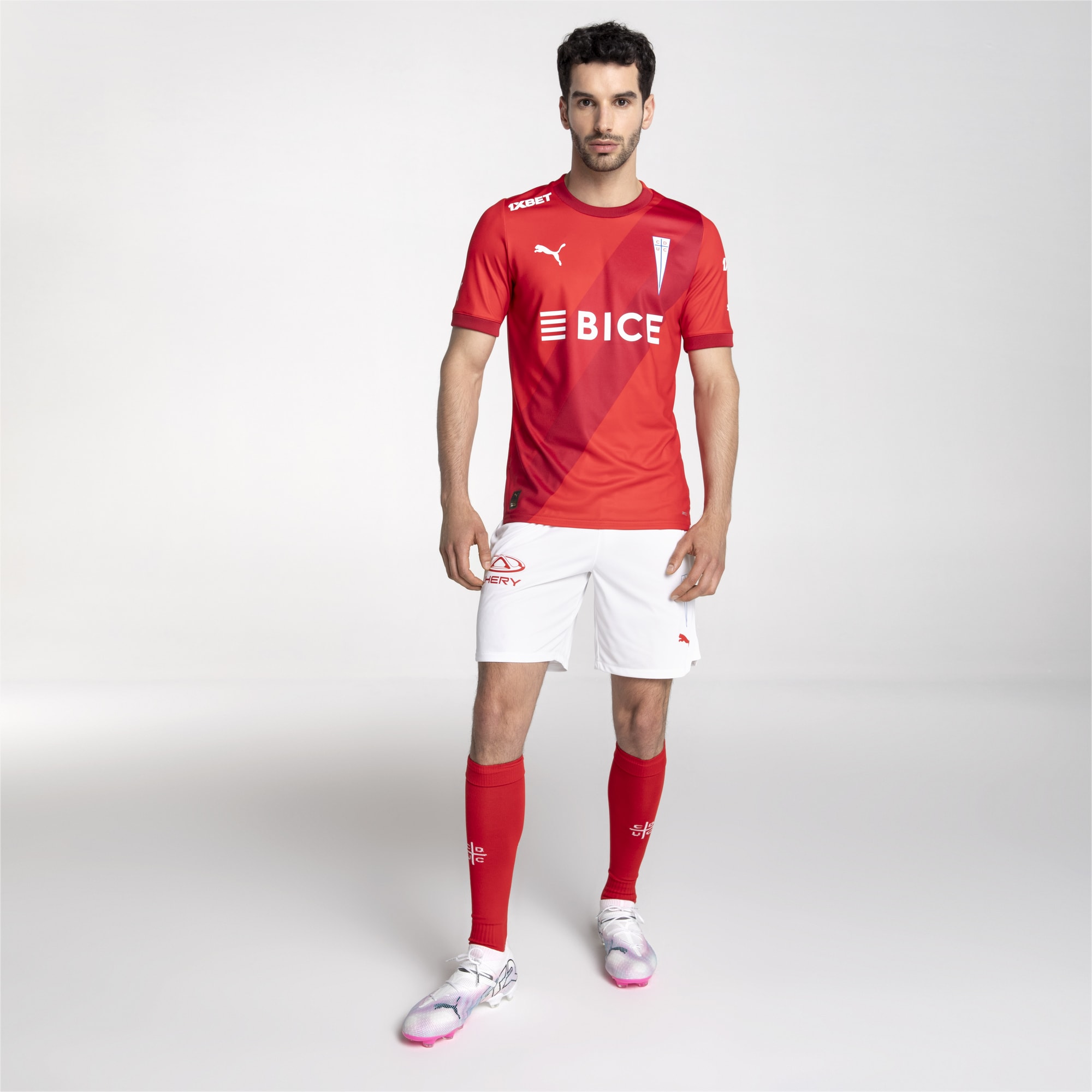 Dit zijn de Universidad Católica voetbalshirts 2024