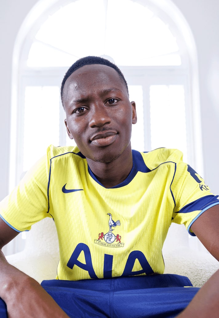 Tottenham Hotspur 3e shirt 2025-2026 heeft ook Total90 template! 