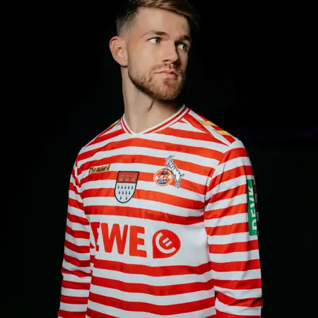 Dit is het FC Köln carnavalsshirt 2025-2026