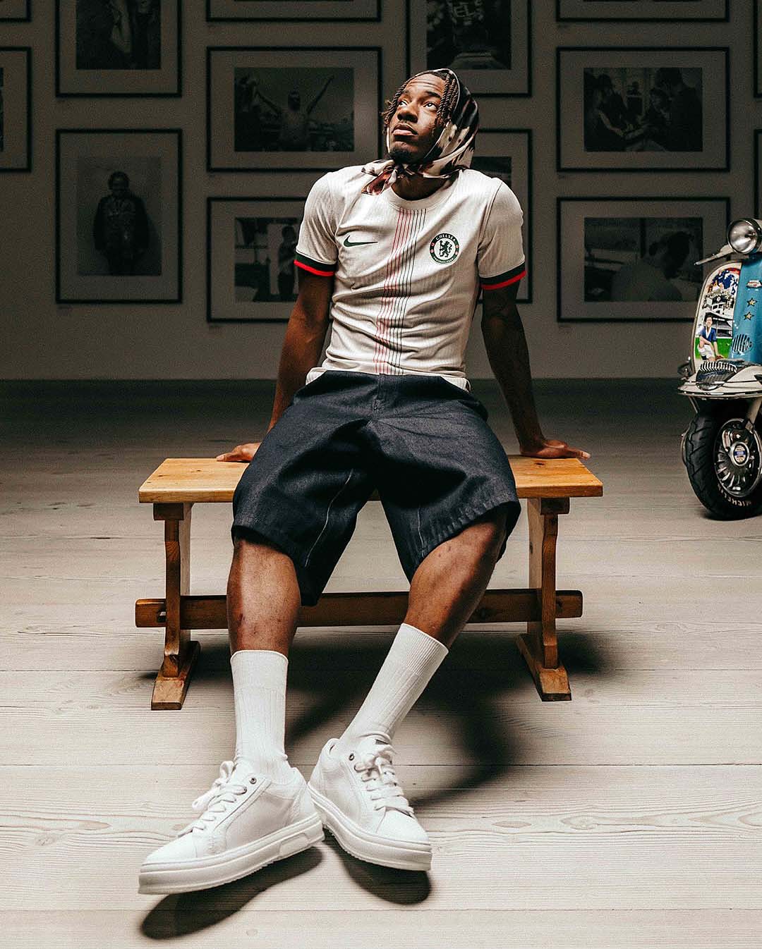 Chelsea uitshirt 2025-2026 geïnspireerd door shirt 50 jaar geleden