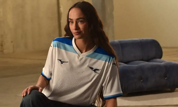 Mizuno en SS Lazio lanceren voetbalshirt ter ere 125 jarig bestaan