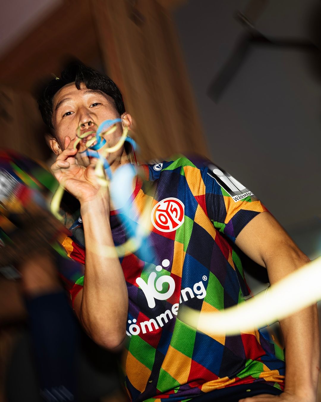 FSV Mainz carnaval voetbalshirt 2024-2025 geïnspireerd door Schwellkop Karlchen