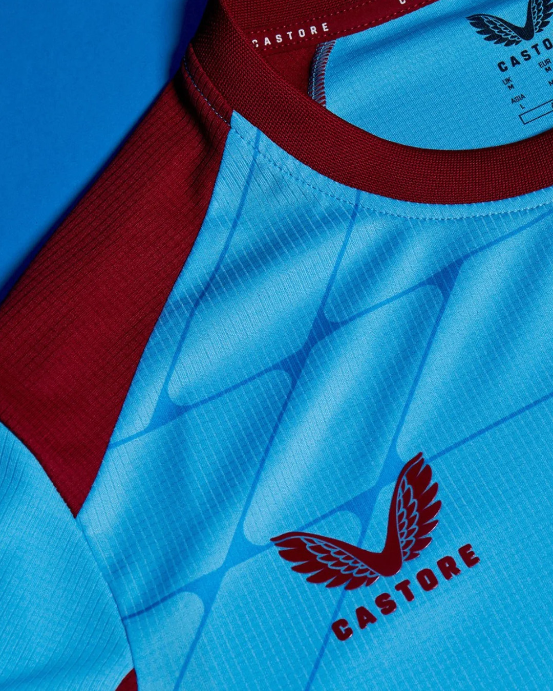 Feyenoord 3e shirt 2025-2026 geïnspireerd door eerste shirt! 