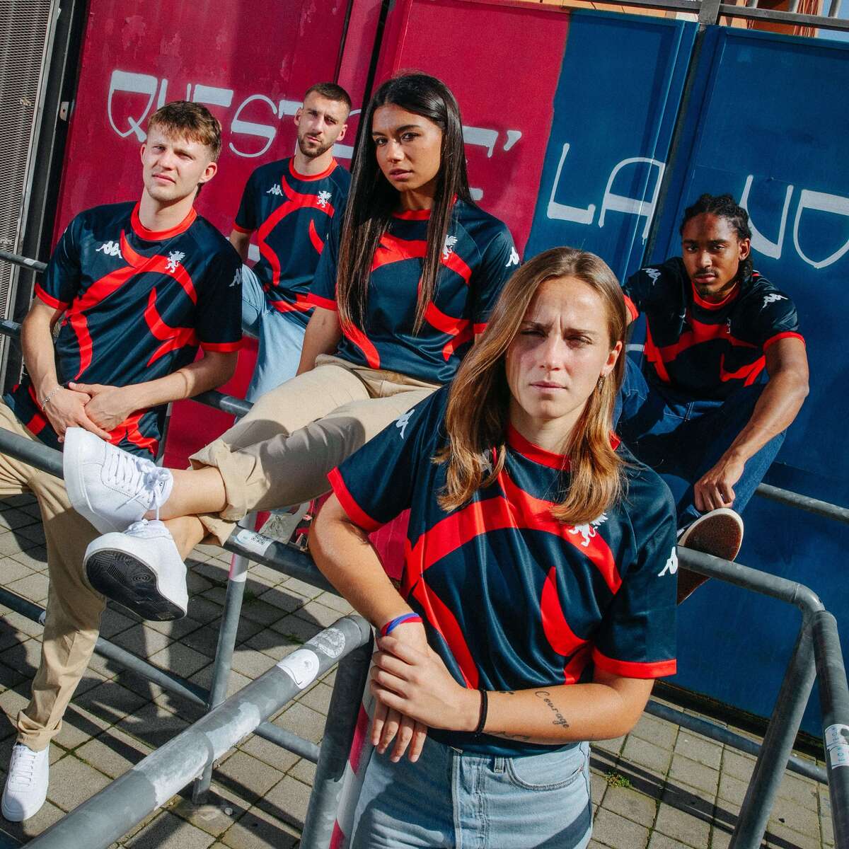 Genoa special edition warming-up shirt viert lancering documentaire