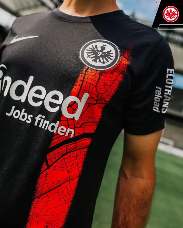 Eintracht Frankfurt voetbalshirts 2023-2024