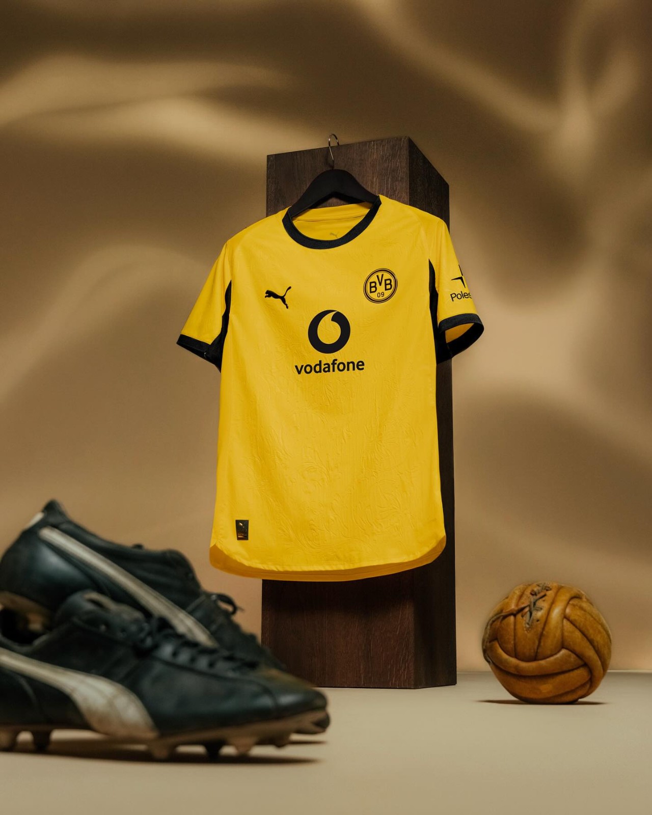Borussia Dortmund cup voetbalshirt 2025-2026 geïnspireerd door shirt jaren '60