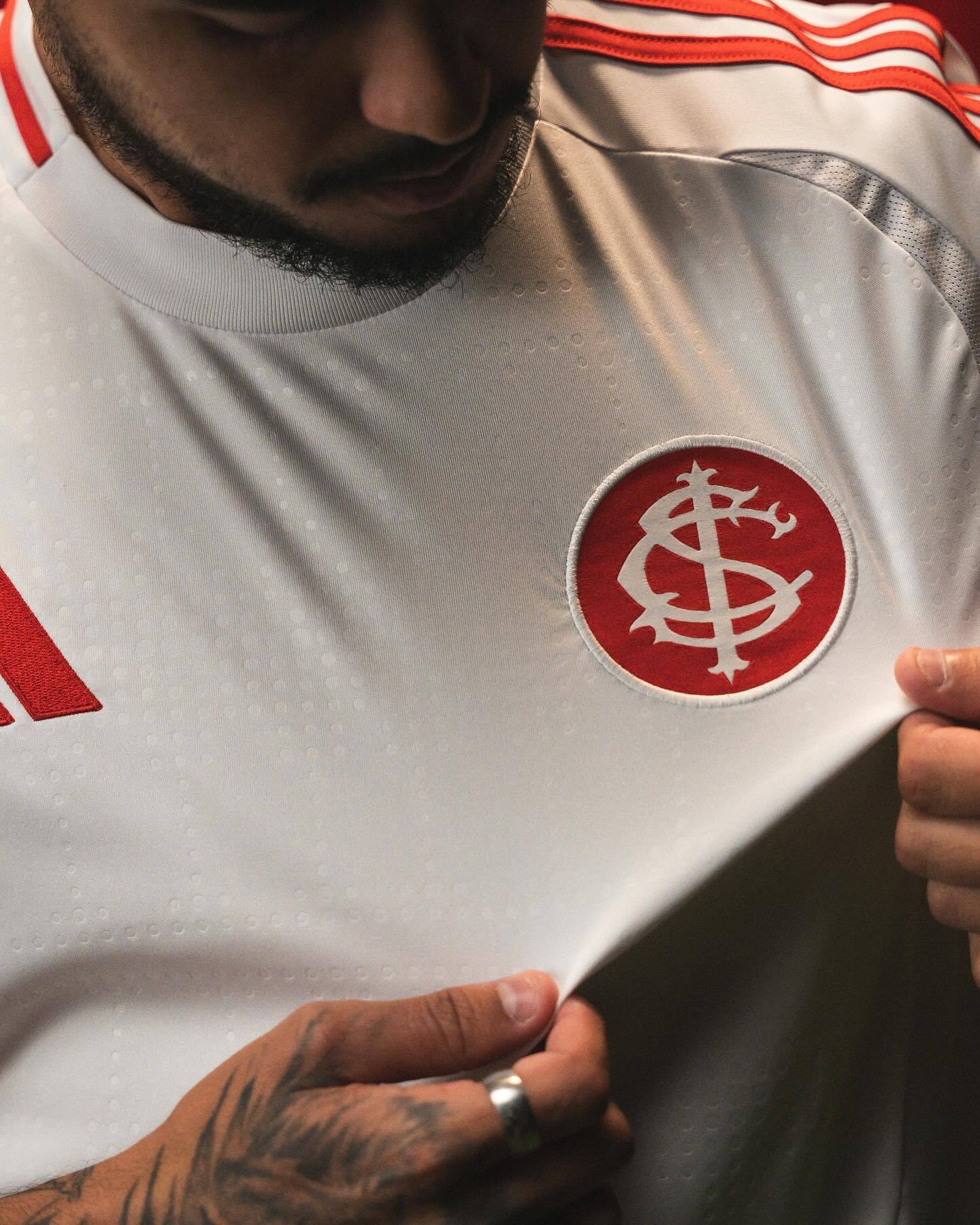 Internacional voetbalshirts 2025-2026 ode aan kampioenschap 1975