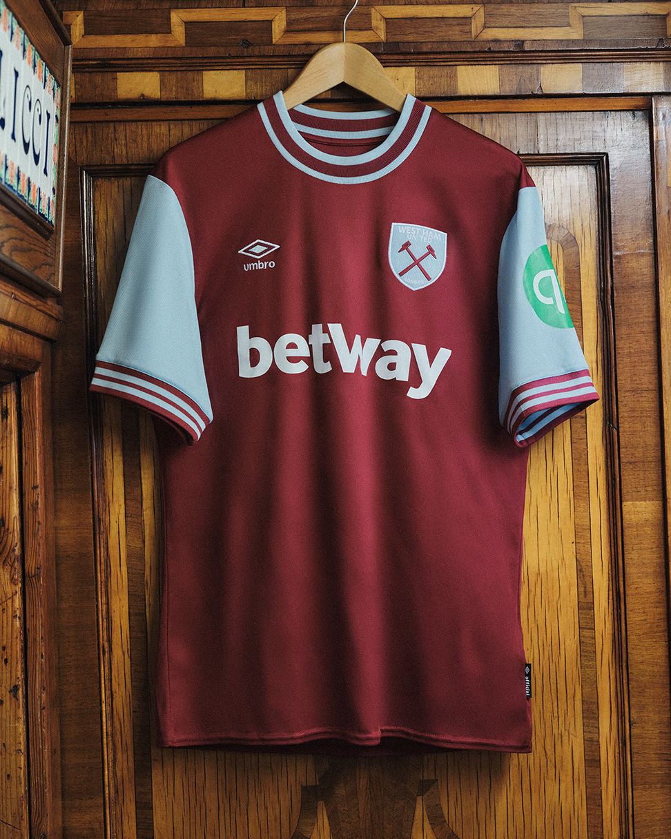 West Ham United voetbalshirts 2024-2025 ode aan shirt 60 jaar geleden en Bow Church!
