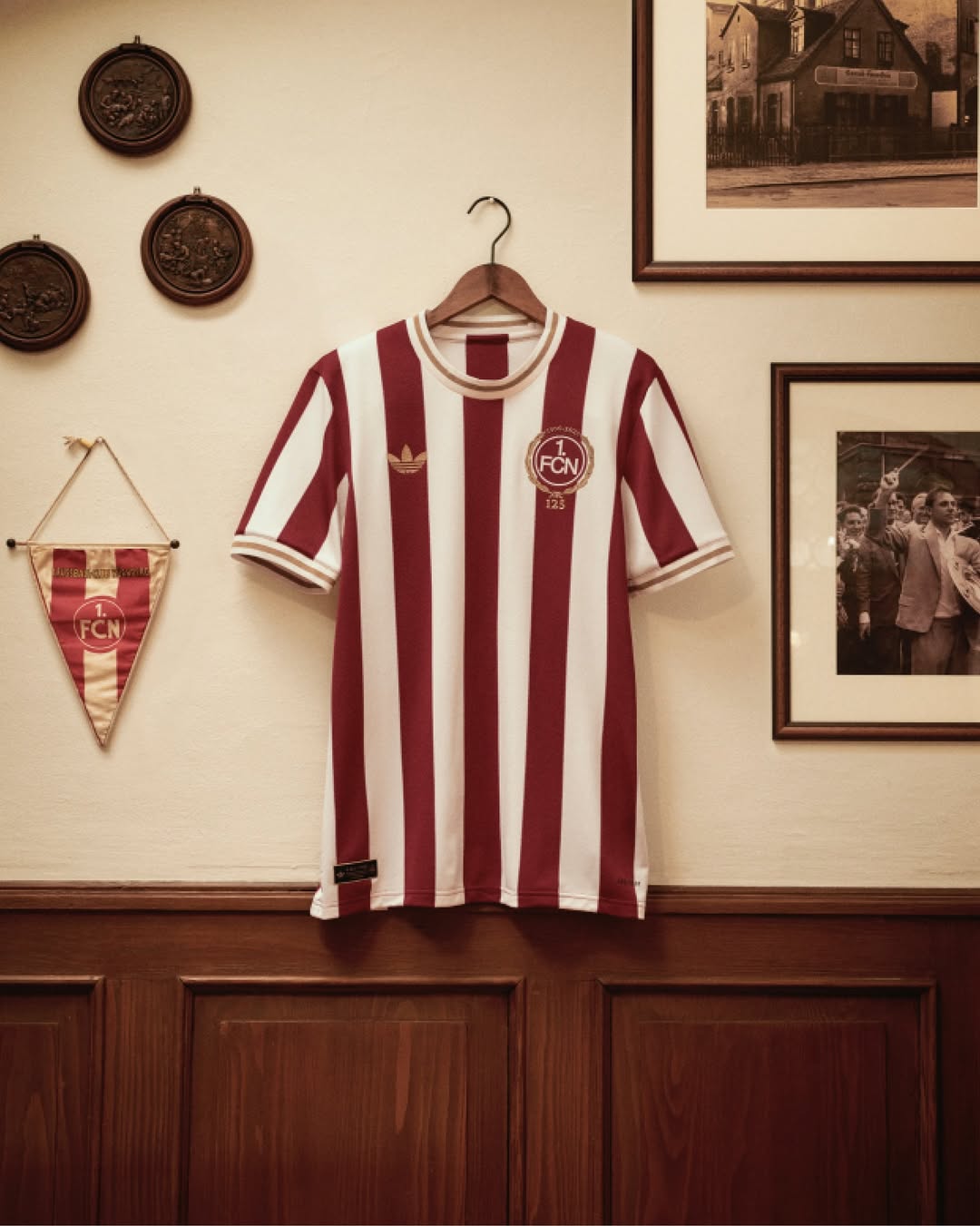 FC Nürnberg en adidas lanceren voetbalshirt ter ere 125 jarig bestaan