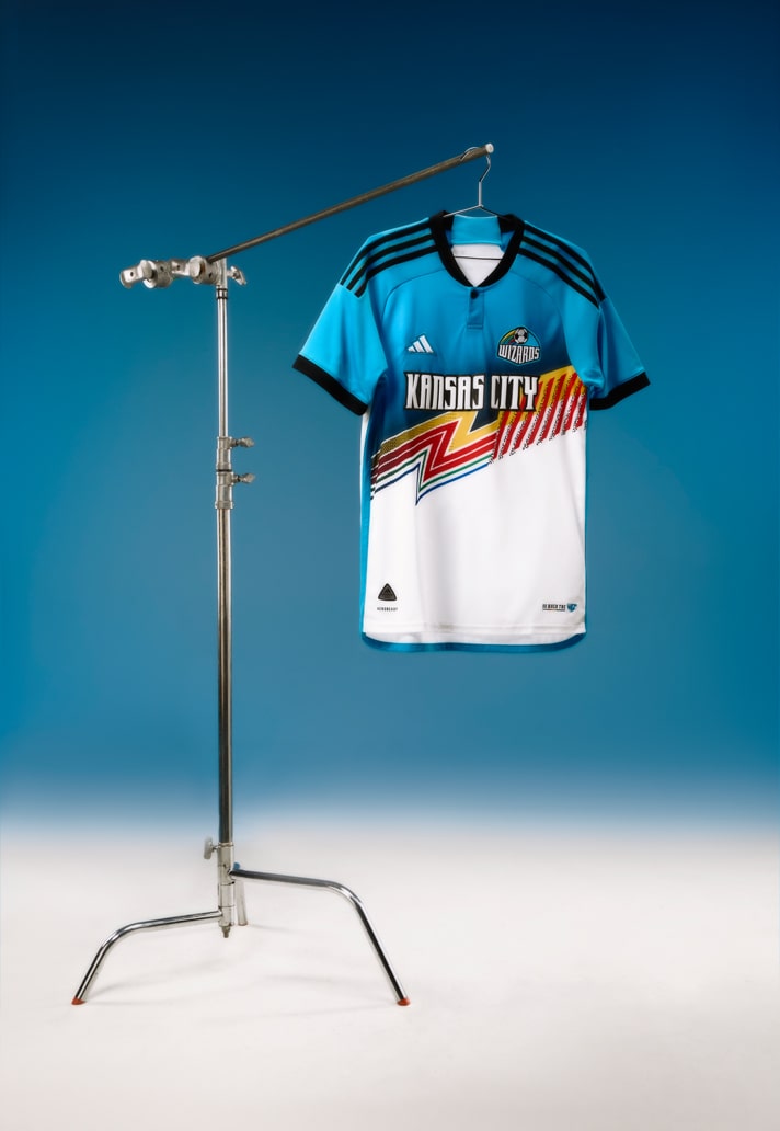 Sporting Kansas City 3e shirt 2024-2025 geïnspireerd door shirts eind jaren '90