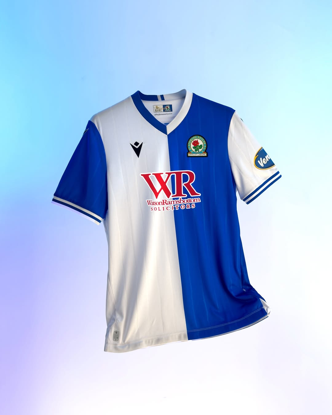 Blackburn Rovers voetbalshirts 2025-2026 in teken 150 jarig jubileum