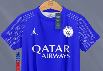 Paris Saint Germain 4E Shirt 2024 2025 Gelekt B