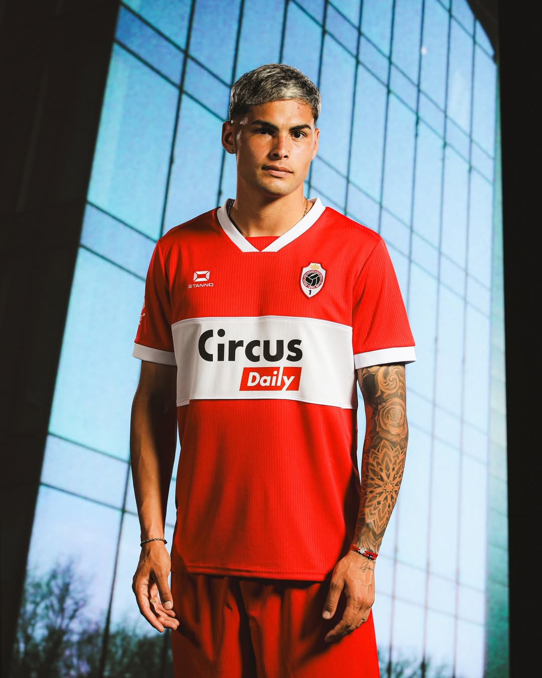 Royal Antwerp FC voetbalshirts 2025-2026: rijke geschiedenis komt tot leven