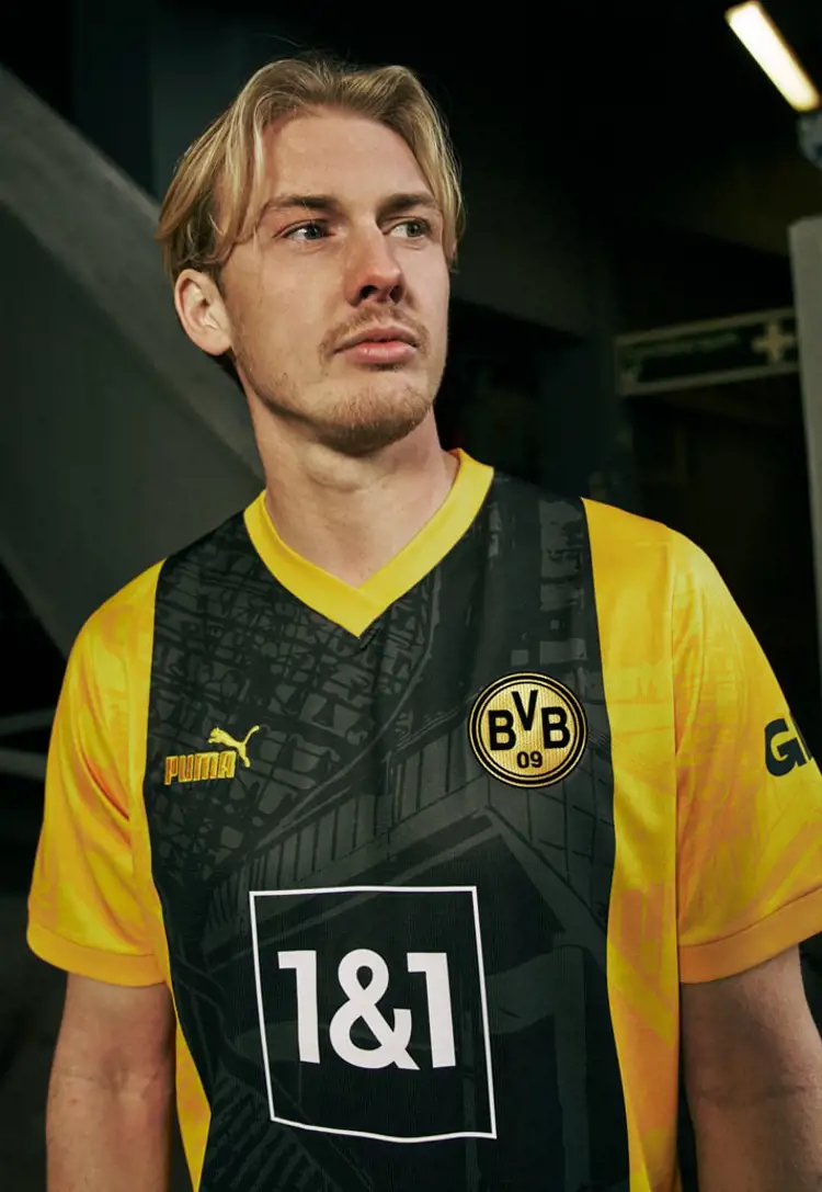 Borussia Dortmund special edition voetbalshirt eert Signal Iduna Park