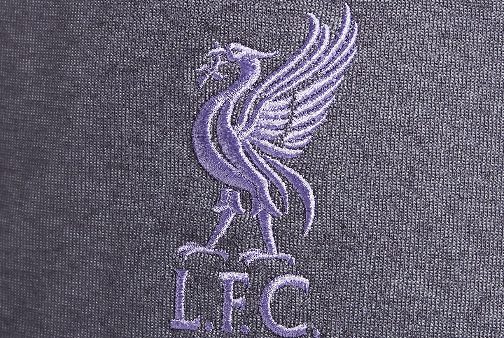 Dit is het Nike Liverpool Tech Fleece pak 2023-2024 