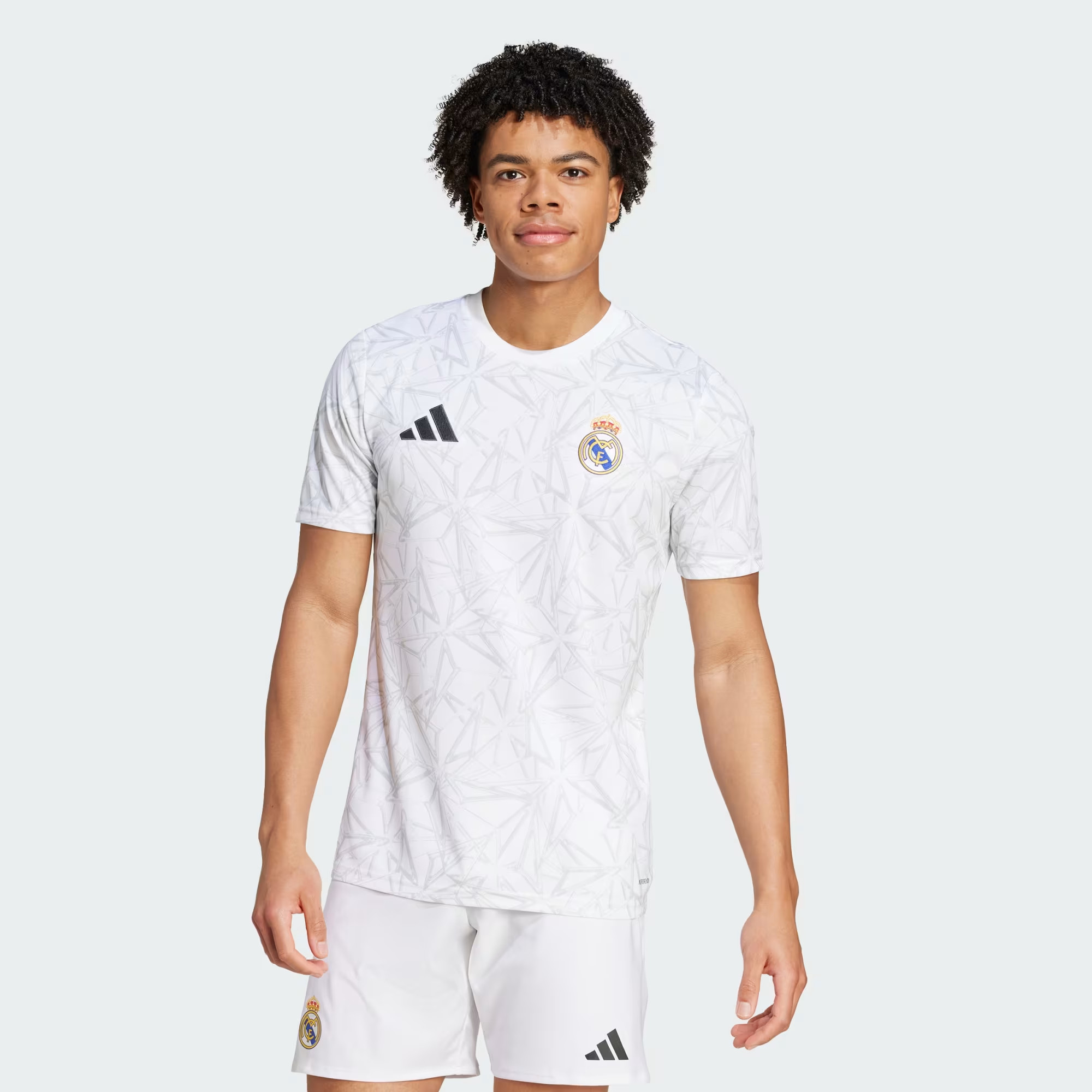 Real Madrid trainingsshirts 2024-2025 in teken van sterren!