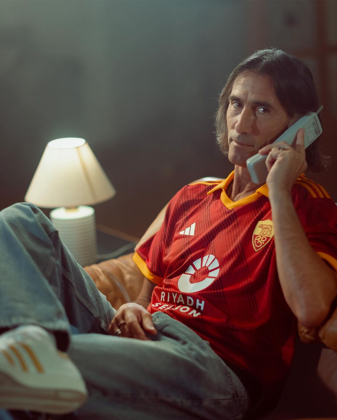 AS Roma draagt Origins voetbalshirt in derby tegen Lazio