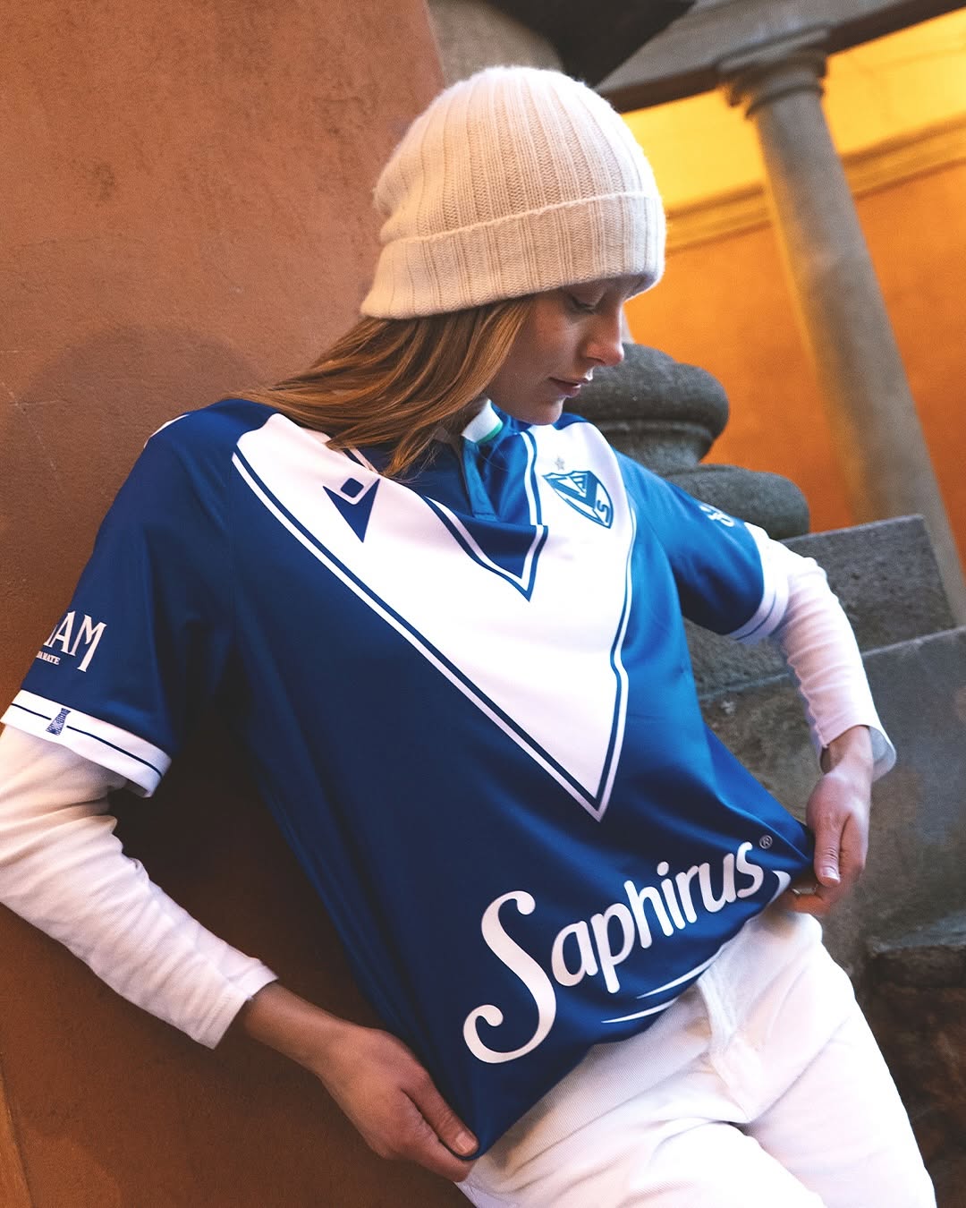 Dit zijn de Vélez Sarsfield voetbalshirts 2025 van Macron