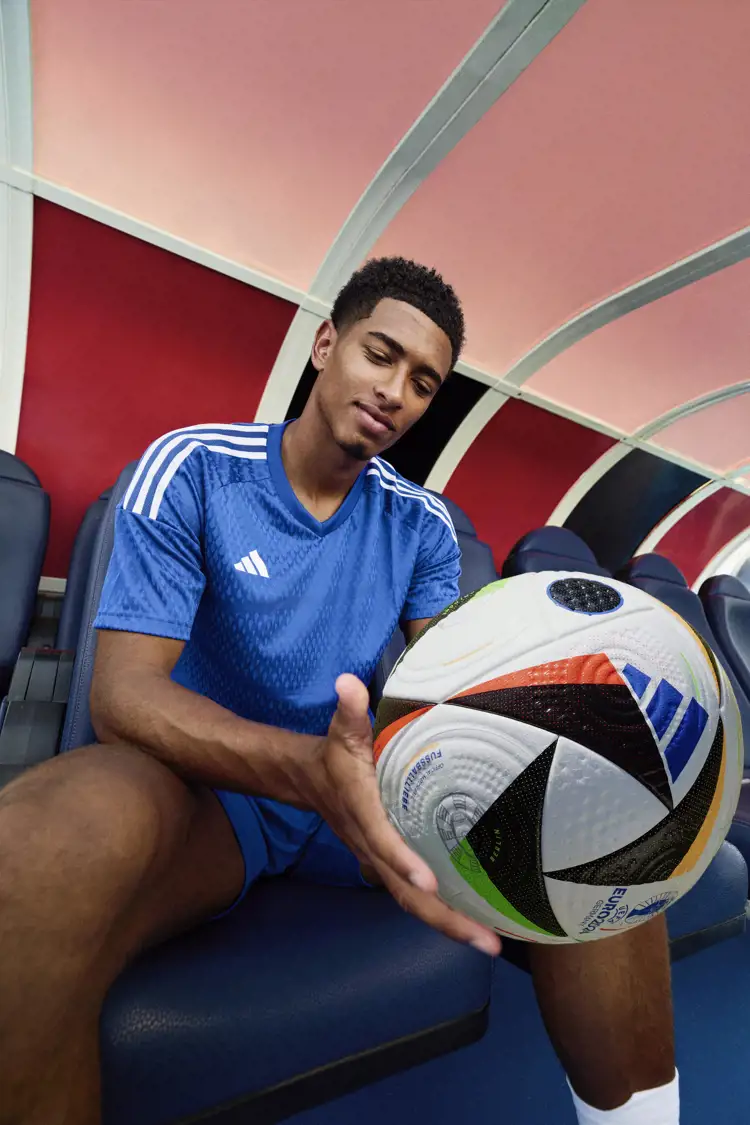 Dit is de adidas Euro 2024 Fussballliebe wedstrijdbal!