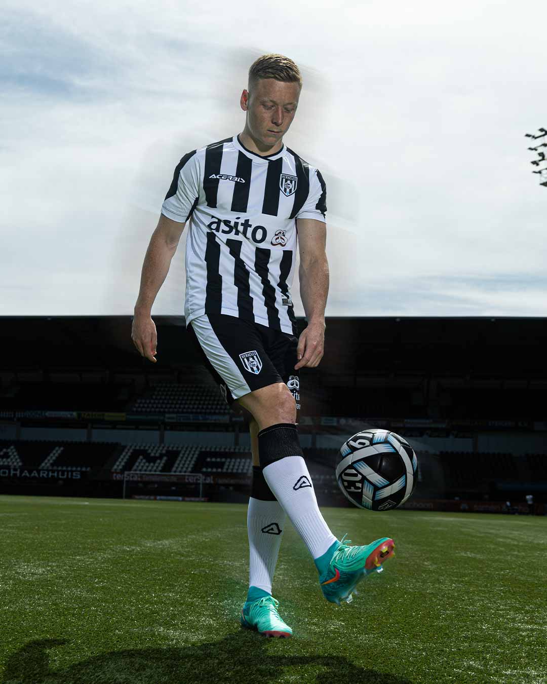 Heracles Almelo voetbalshirts 2024-2025 ontworpen door supporters