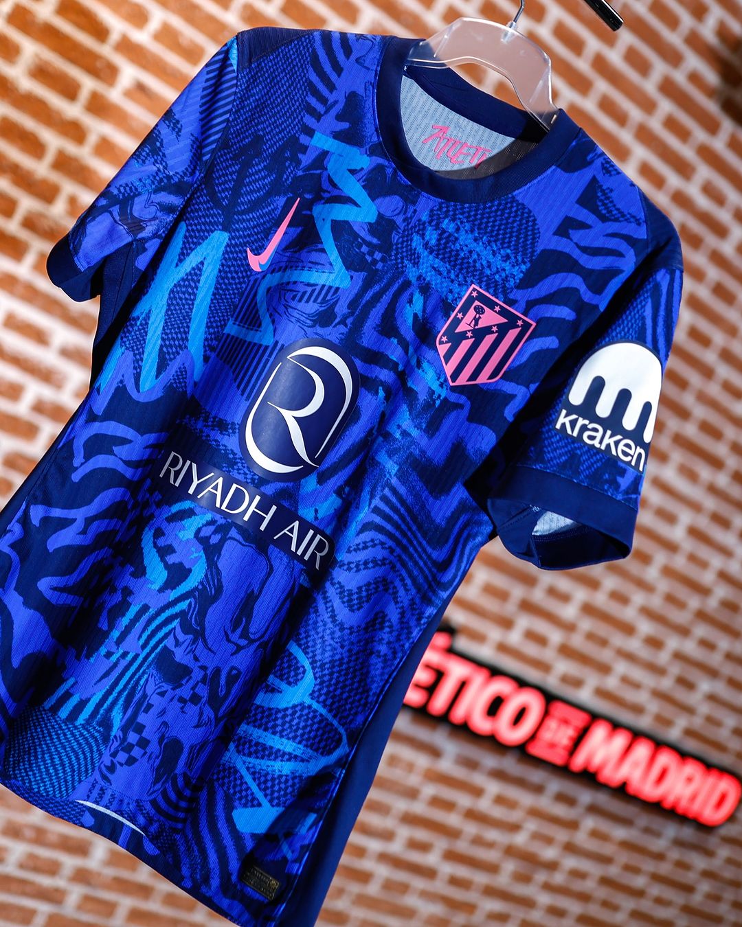Atlético Madrid 3e shirt 2024-2025 bevat dynamische lijnen! 
