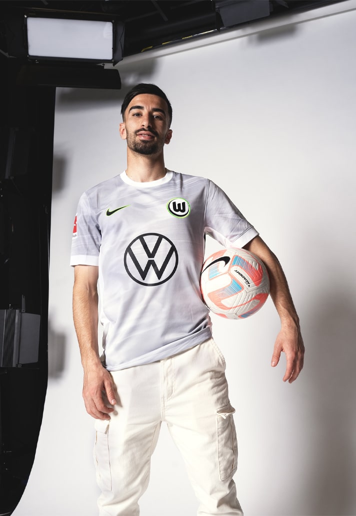 Dit zijn de VFL Wolfsburg voetbalshirts 2025-2026
