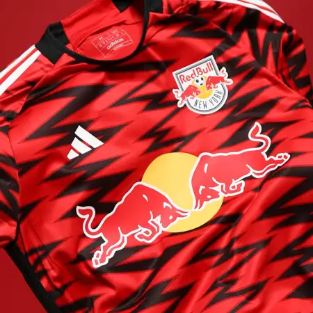 New York Red Bulls thuisshirt 2024-2025 eerbetoon aan New York