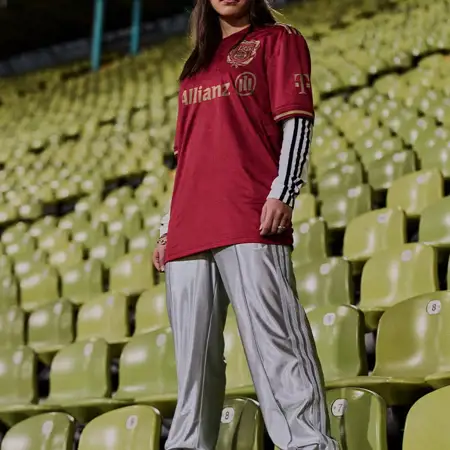 Bayern München voetbalshirt 125 jarig bestaan geïnspireerd door historie!