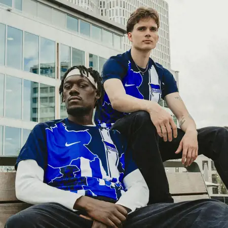Nike en Hertha BSC lanceren mash-up voetbalshirt ter ere van 26 jarig partnership